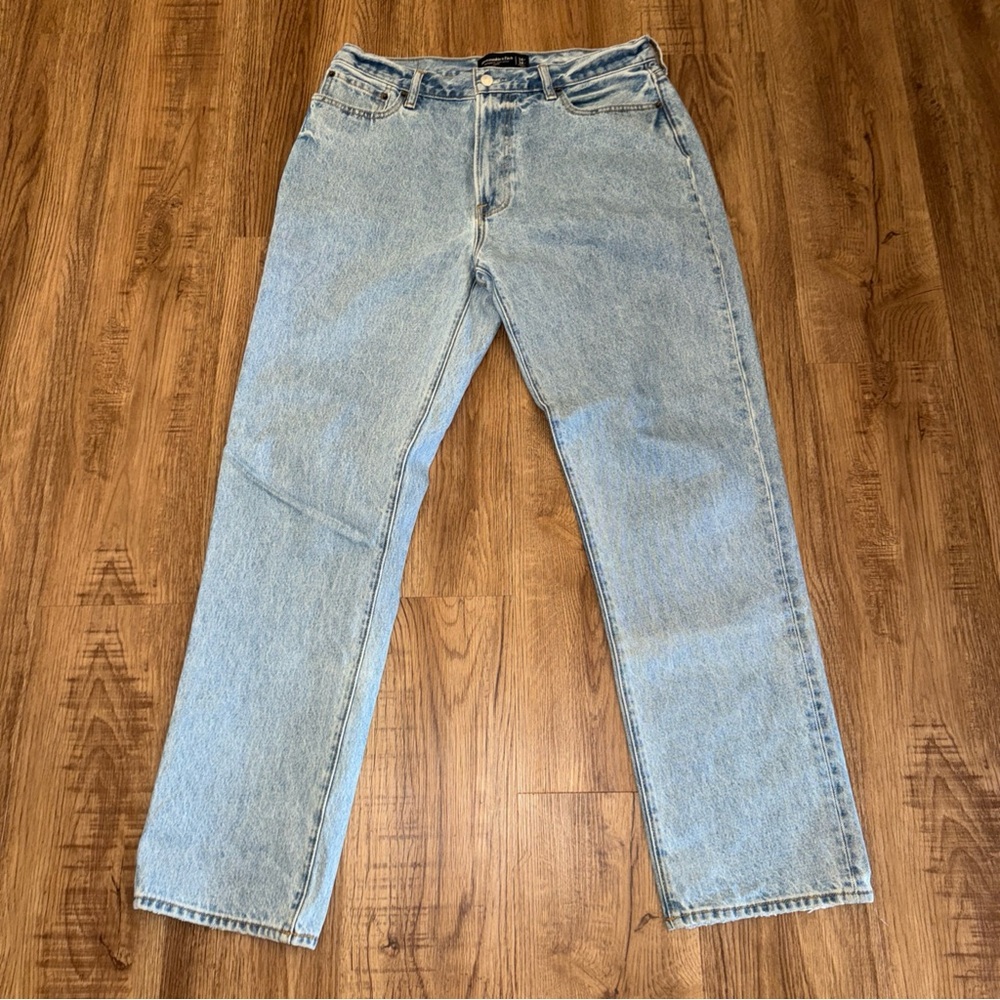 Abercrombie & Fitch Authentic Rigid Demim Loose Light Wash Men’s Size 34x34 - Picture 2 of 7